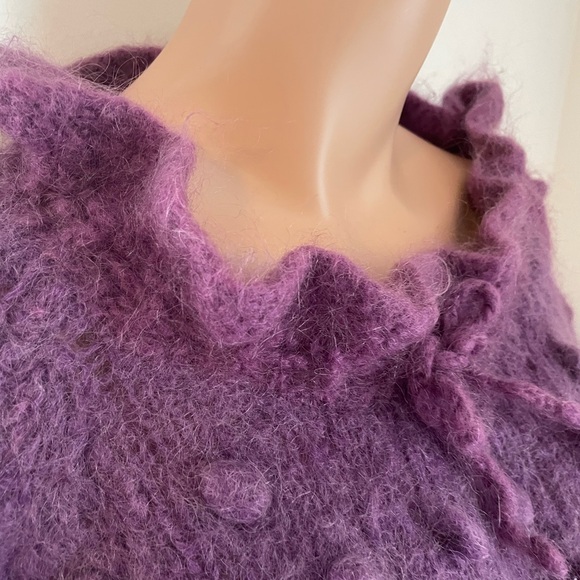 Gorgeous feminine handmade wobble sweater wool mohair mix - Picture 3 of 8